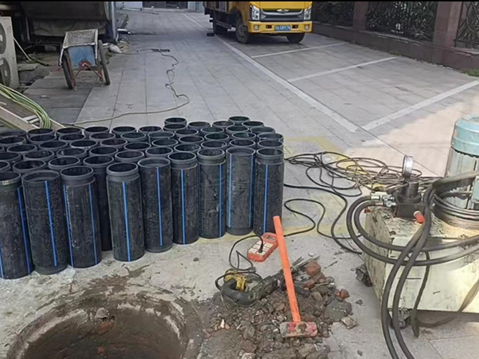 云县PE置换管厂家 DN315置换管 非开挖管短管置换